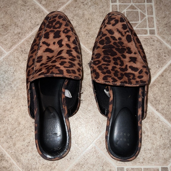 Ladies leopard slip on shoes mules - Picture 1 of 5